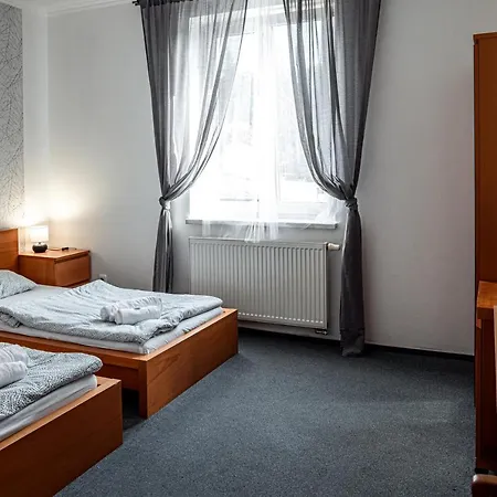 Πανσιόν Hurikan 63